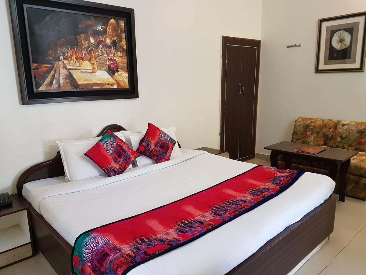 מאונט אבו Hotel Karnavati מראה חיצוני תמונה