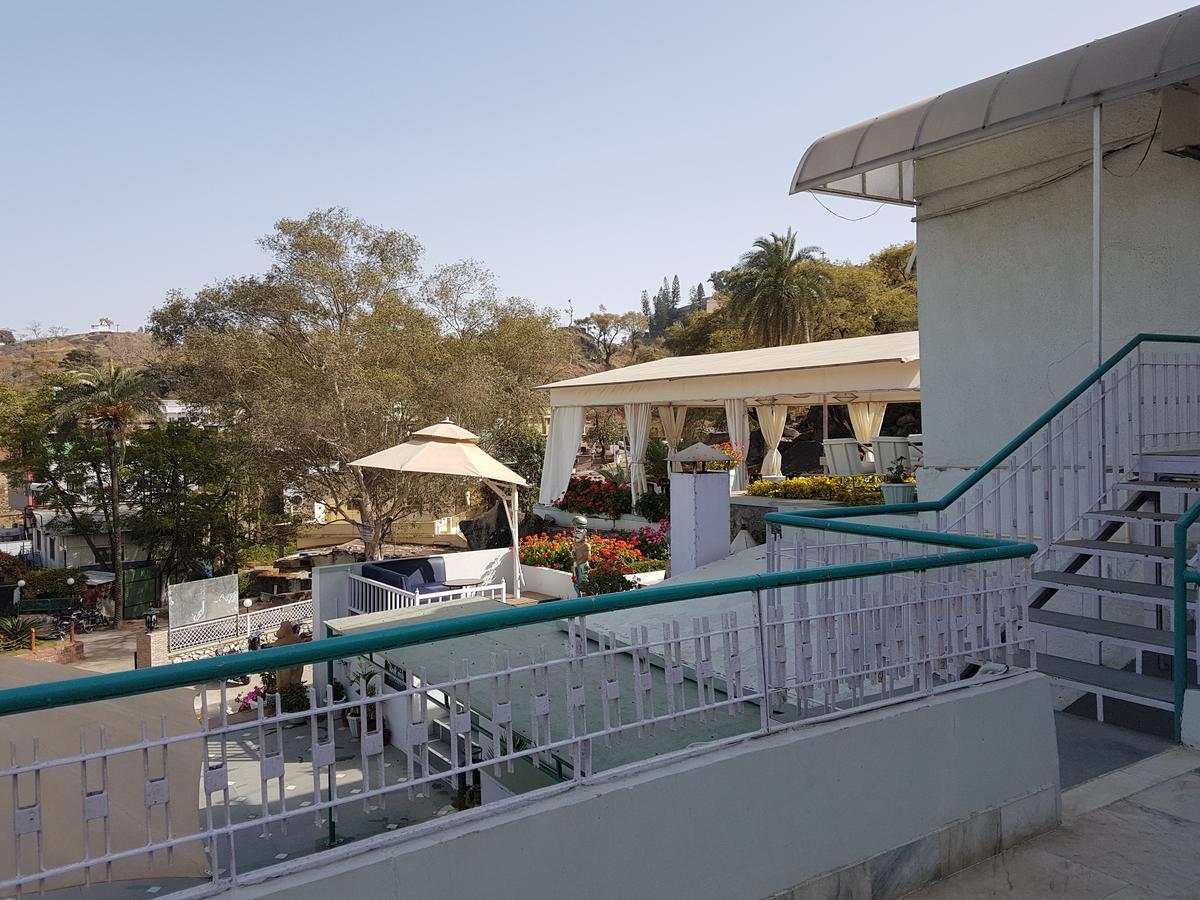 מאונט אבו Hotel Karnavati מראה חיצוני תמונה
