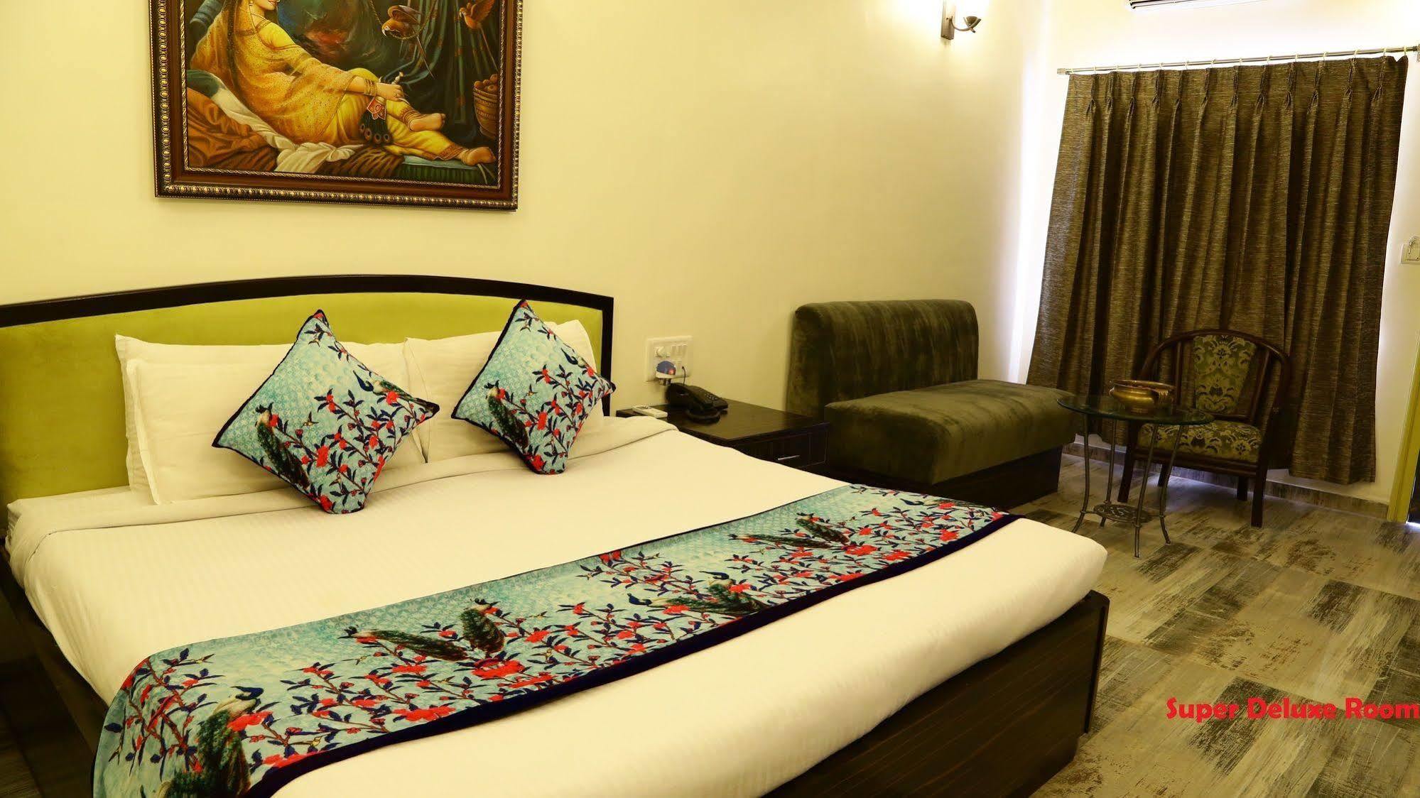 מאונט אבו Hotel Karnavati מראה חיצוני תמונה